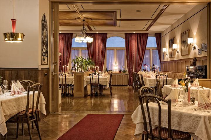 Dining 167 of 214
