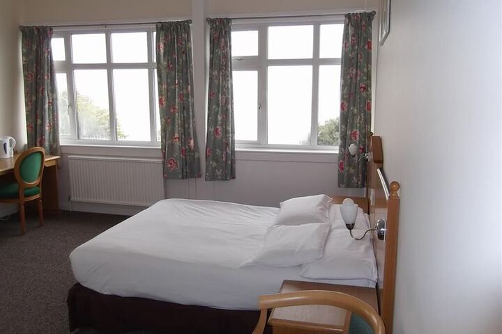 Room 26 of 49
