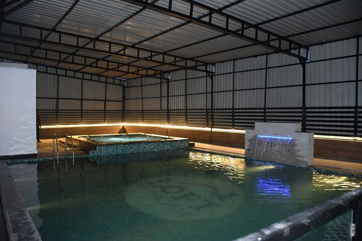 Pool 29 of 50
