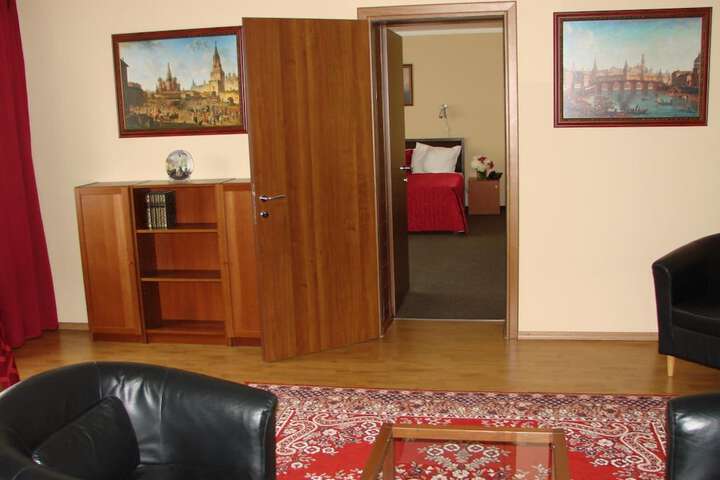 Room 26 of 53