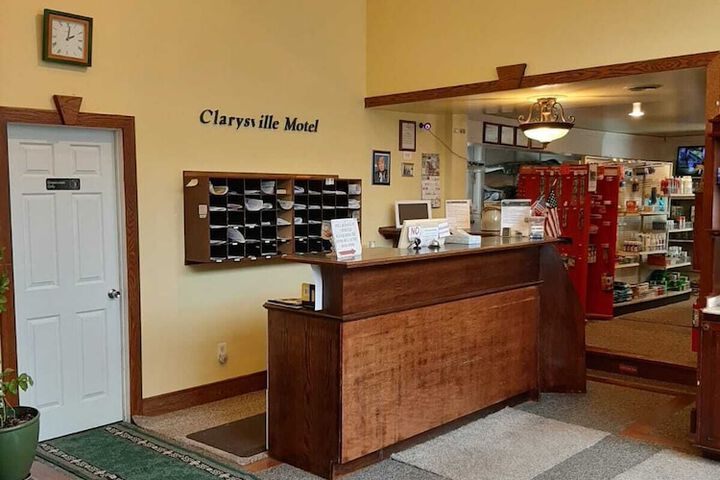 Hotel Interior 5 of 31