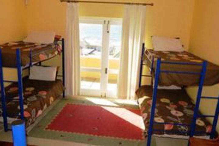 Room 4 of 10