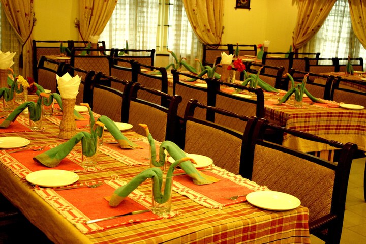 Dining Photos