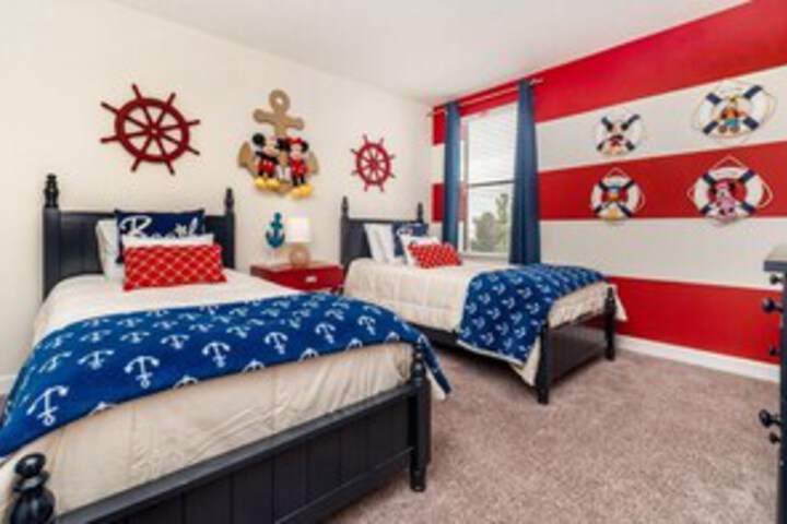 Room 72 of 82