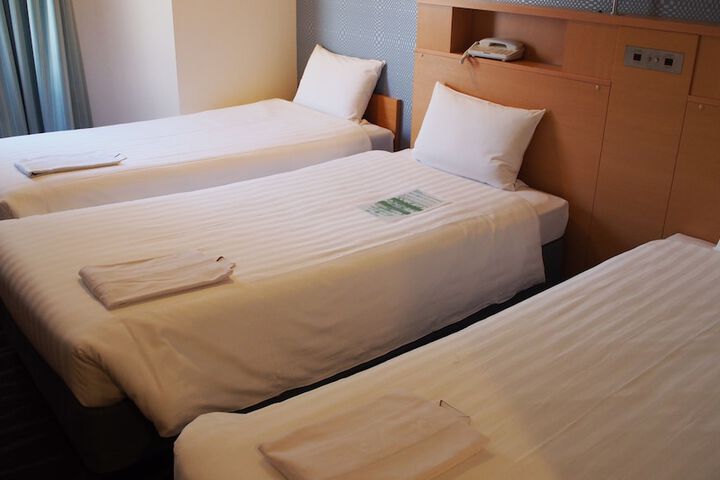 Room 10 of 51