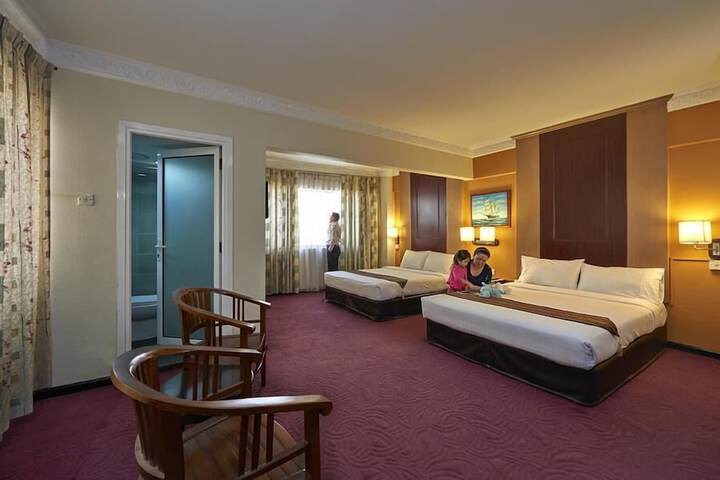 Room 16 of 48