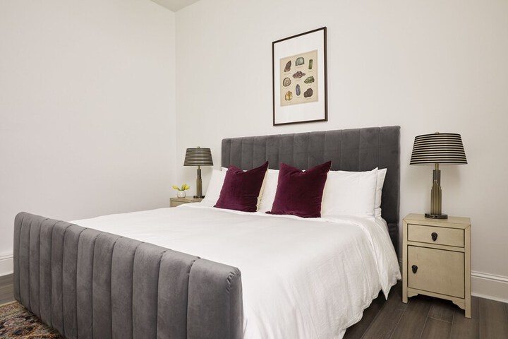 St. Charles Elegant Suites by Sonder in New Orleans, LA