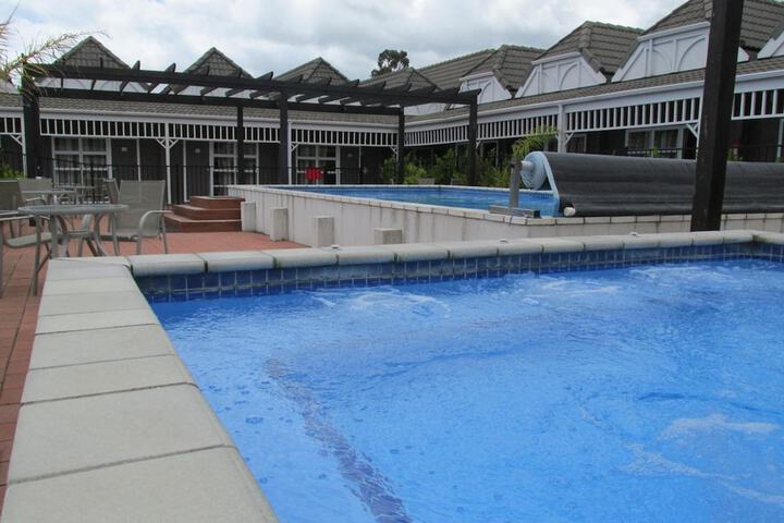 Pool 56 of 78