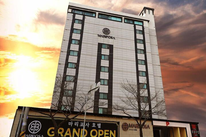 Hotel 1 of 50