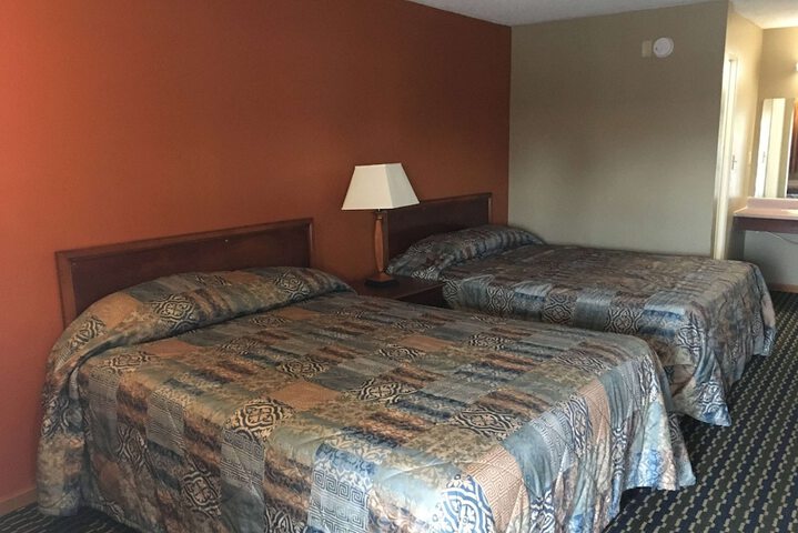 2 Double Beds (3 of 12)