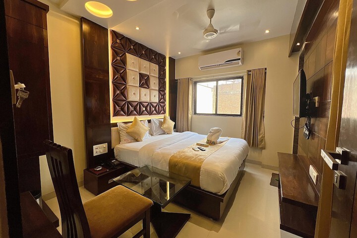 Room 13 of 71