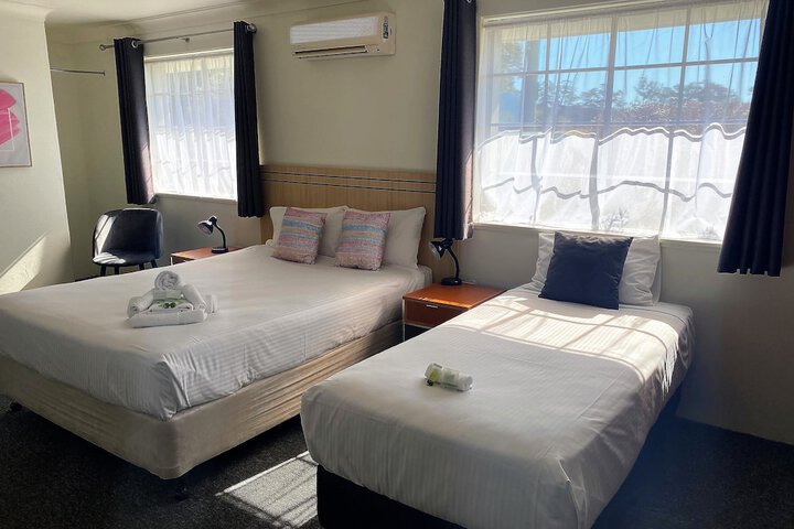 Room 9 of 31
