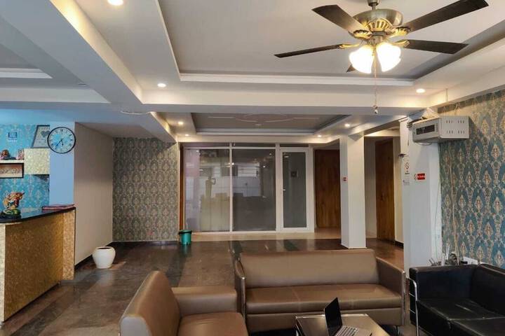 Hotel Interior 7 of 31