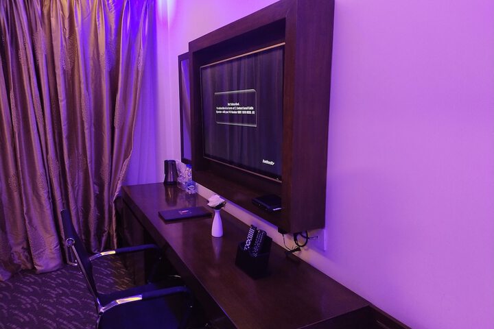 Room 27 of 70