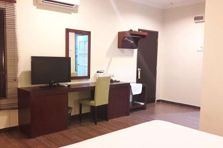 Room 21 of 61