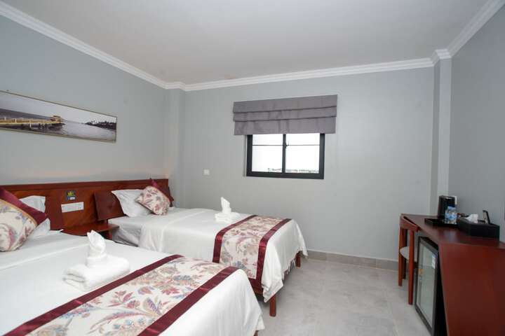 Room 14 of 30