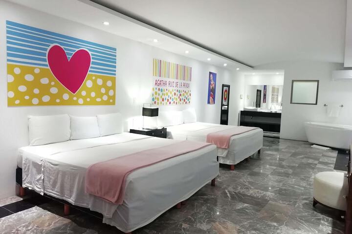 Room 12 of 27