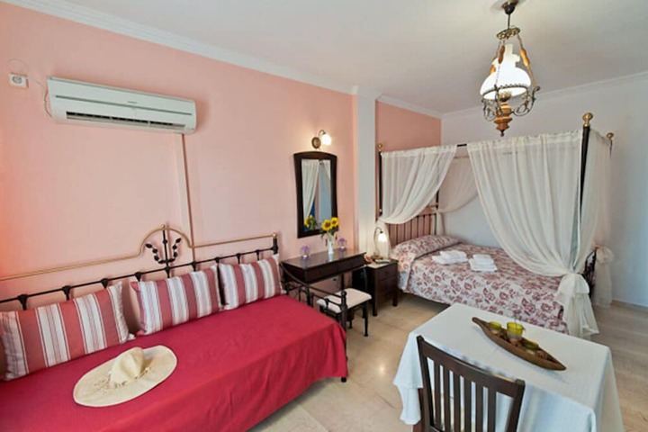 Room 15 of 35