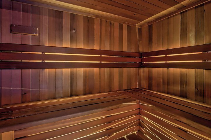 Hotel Interior 52 of 121