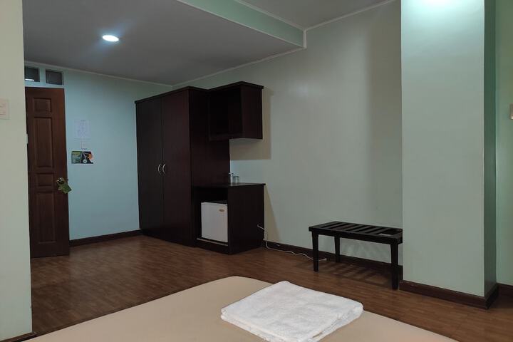 Room 20 of 31