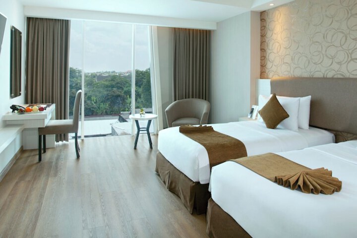 Room 9 of 29
