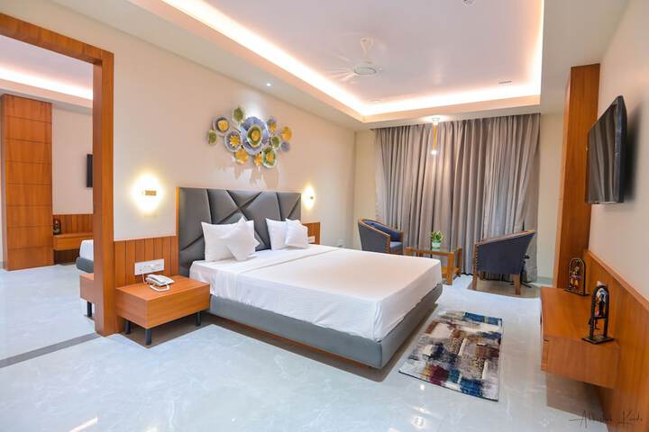 Room 7 of 24