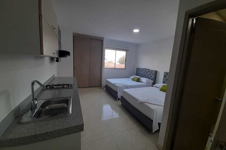 Room 3 of 38