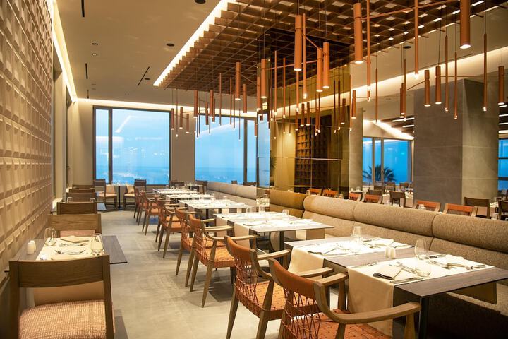 Dining 276 of 332