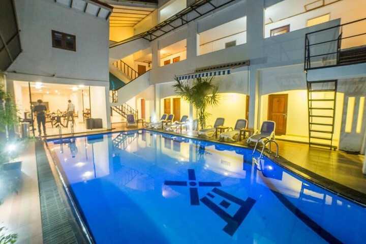 Pool 14 of 23