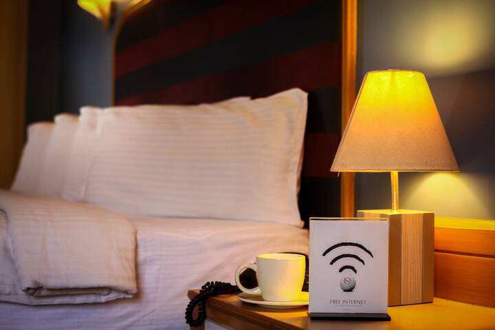Room 2 of 29