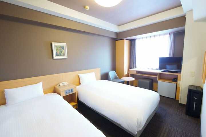 Room 8 of 21