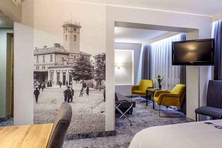 Room 50 of 177