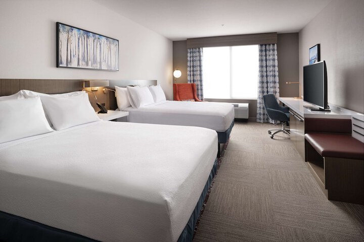 2 Queen Beds (4 of 5)