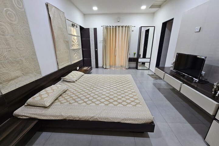 Room 16 of 43