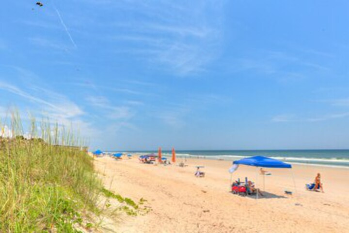 Beach 37 of 89