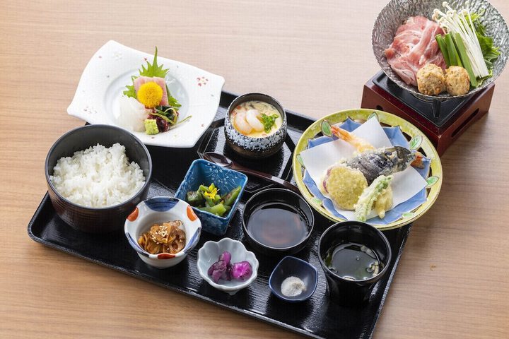 Dining 50 of 72