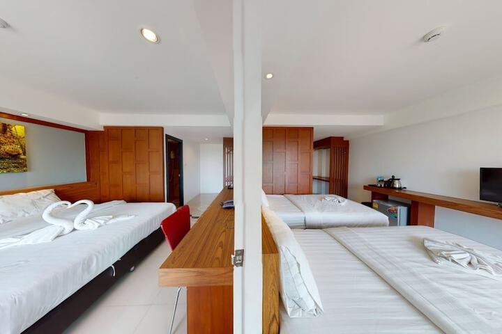 Room 61 of 181