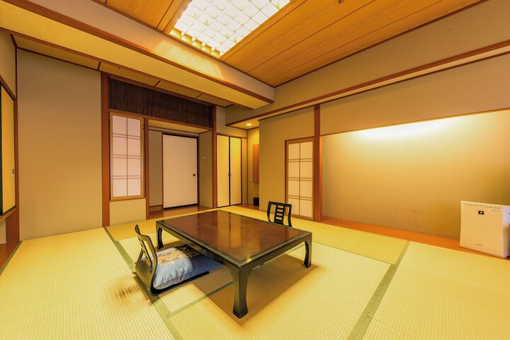 Room 17 of 121