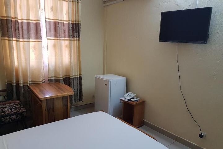 Room 12 of 23
