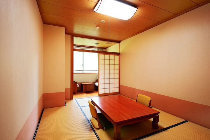Room 23 of 57
