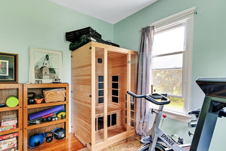 Room 3 of 47