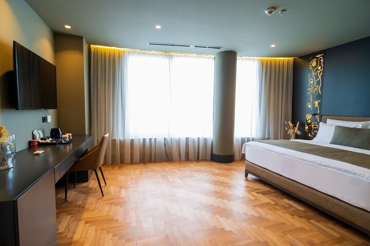 Room 38 of 163