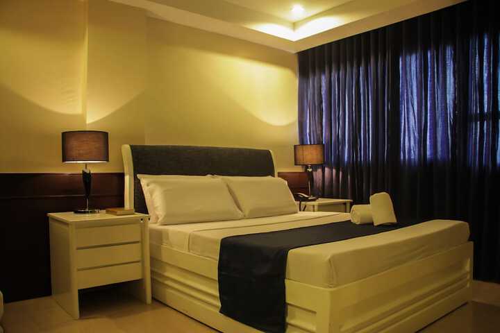 Room 4 of 39