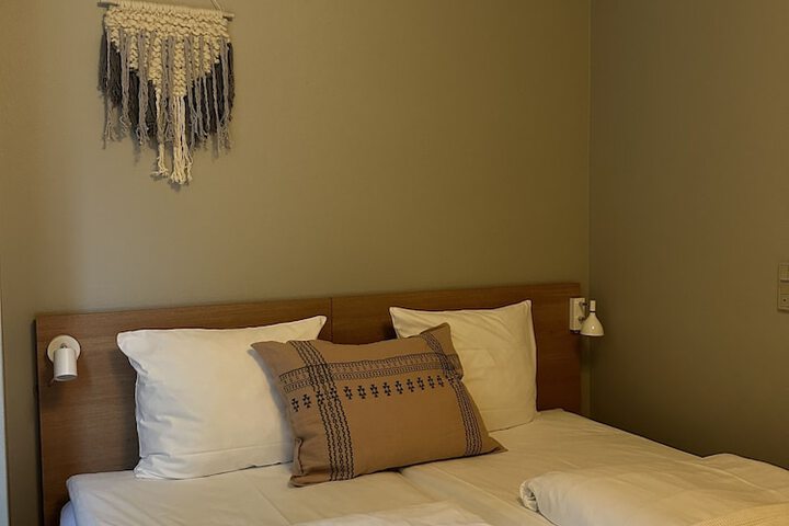 Room 34 of 87