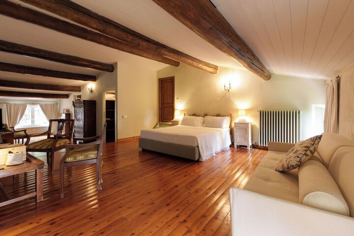 Room 20 of 73