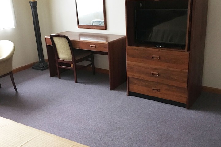Room 6 of 20