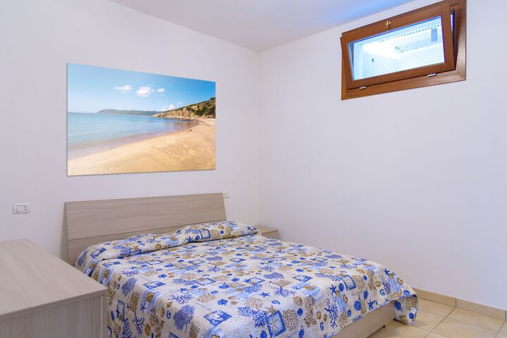 Room 5 of 25