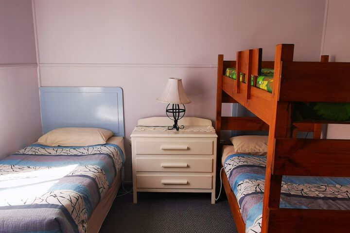 Room 9 of 25