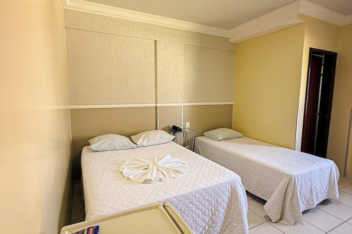 Room 18 of 43