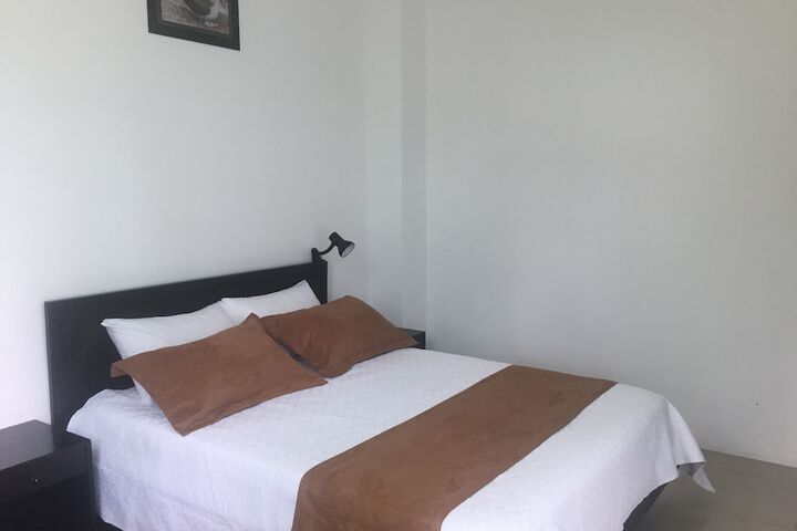 Room 14 of 18